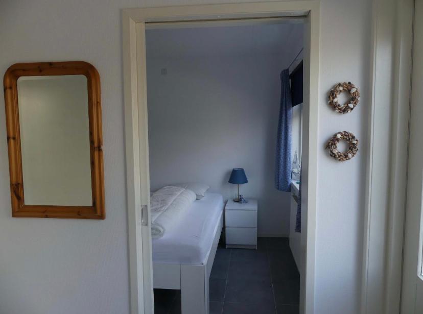 Appartement Boomgaard Vrouwenpolder Exterior foto